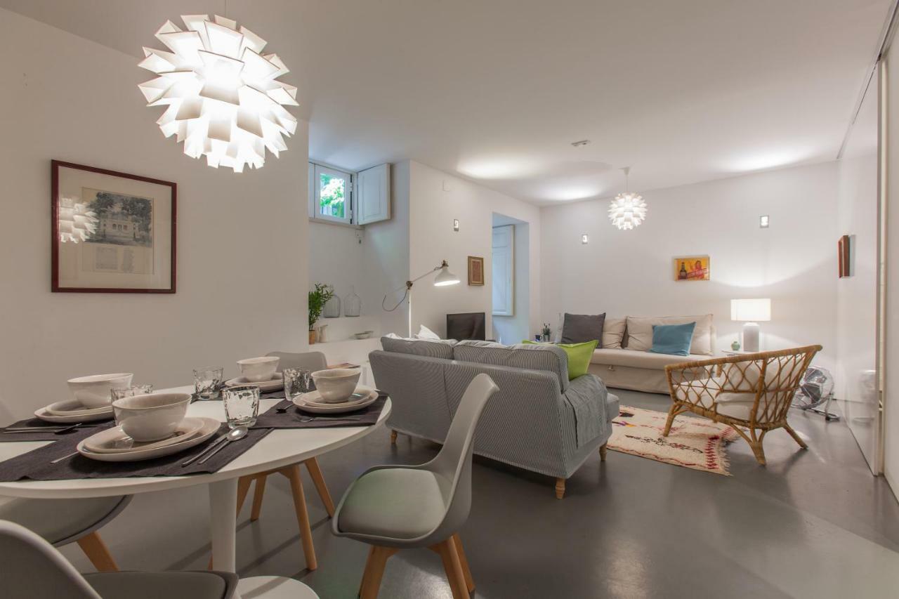 Renovated Apart With Private Courtyard, By Timecooler Lisboa Dış mekan fotoğraf