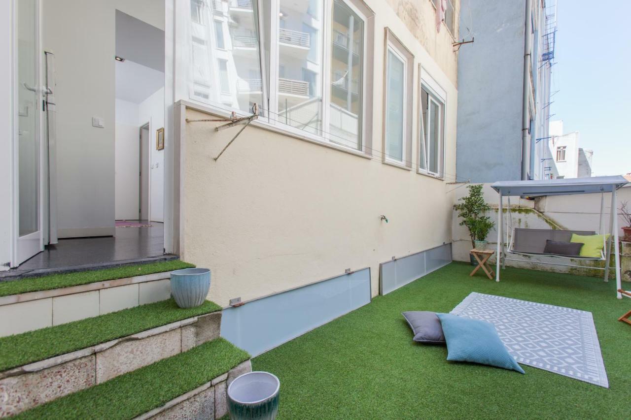 Renovated Apart With Private Courtyard, By Timecooler Lisboa Dış mekan fotoğraf