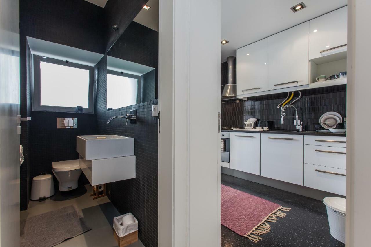 Renovated Apart With Private Courtyard, By Timecooler Lisboa Dış mekan fotoğraf